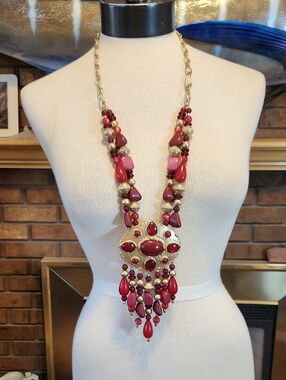 Chicos NWT Gold-Tone Necklace with Red Beaded Pendant Medallion Statement